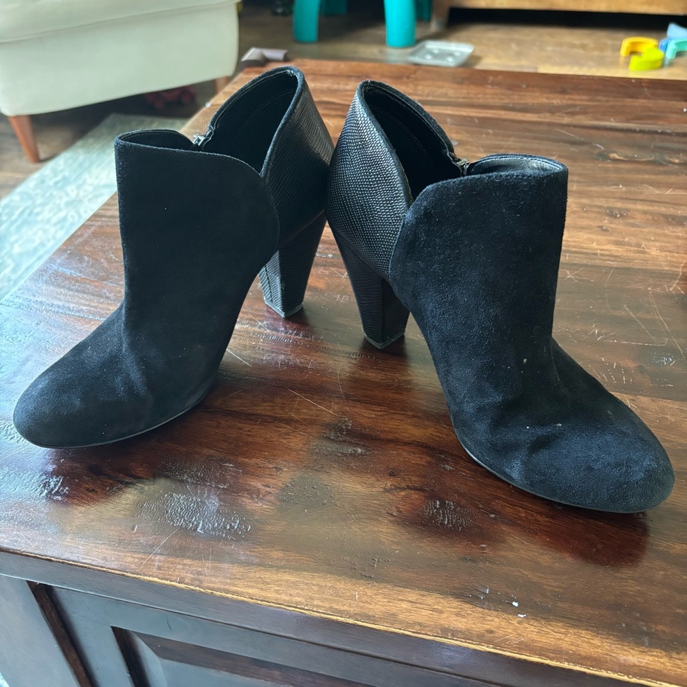 Gianni Bini Black Ankle Booties